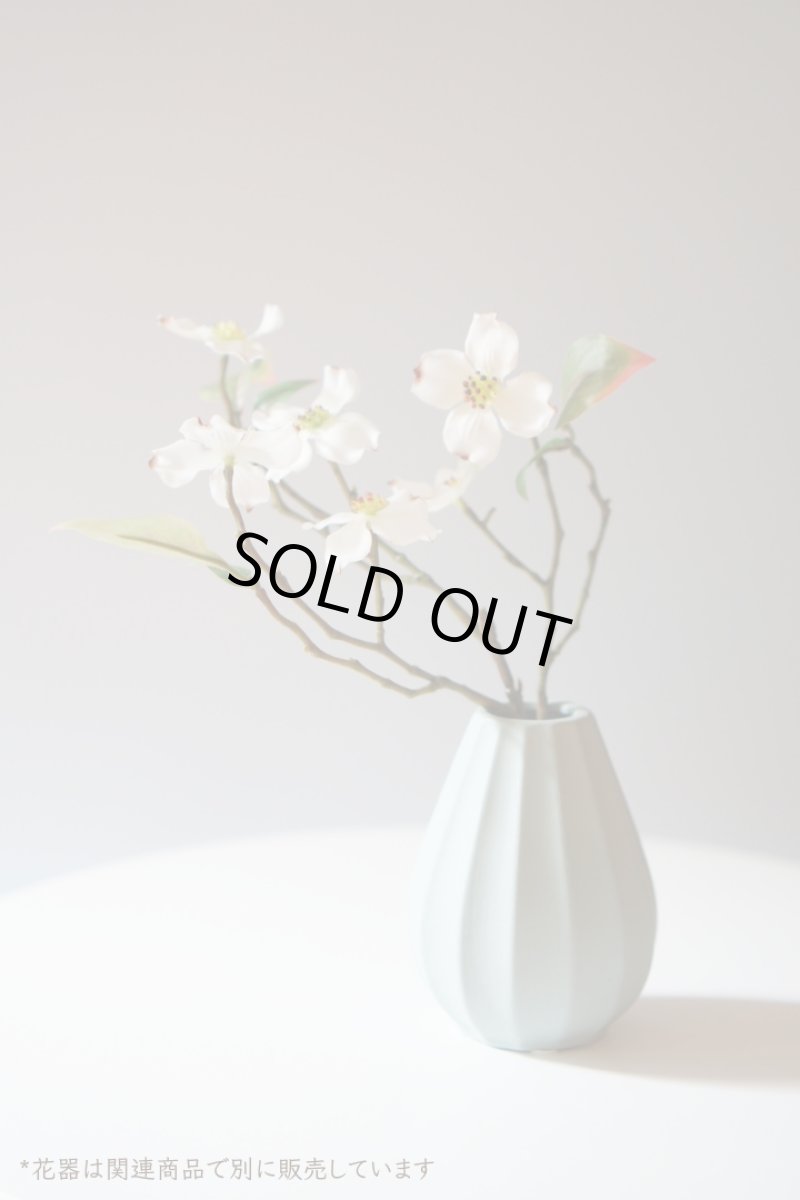 画像2: 【販売終了】御仏壇用のお供え花(花みずき)白・2サイズ (2)