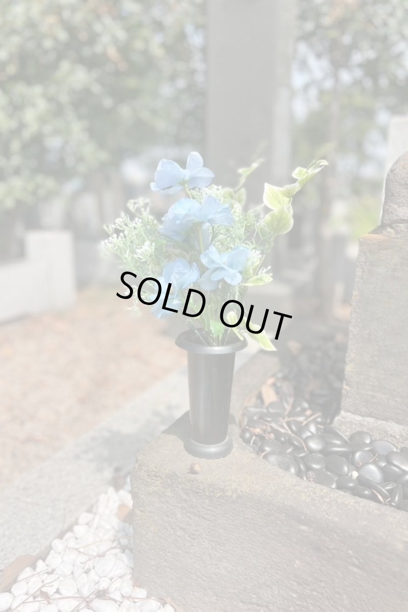 画像2: お墓用高級造花 【MEMORIES BASIC】ラナンキュラス（ブルー・１対） (2)